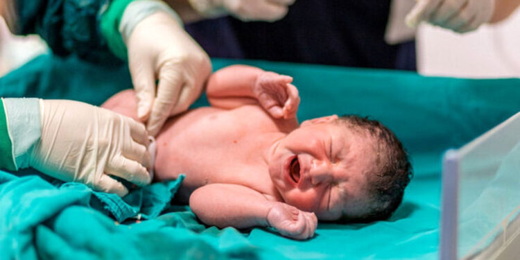 مرگ تلخ نوزاد ۲ روزه در بیمارستان غرب تهران