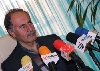 کمیسیون ها بعضا با نگاه منفعت ملی در مجلس پیش نمی روند