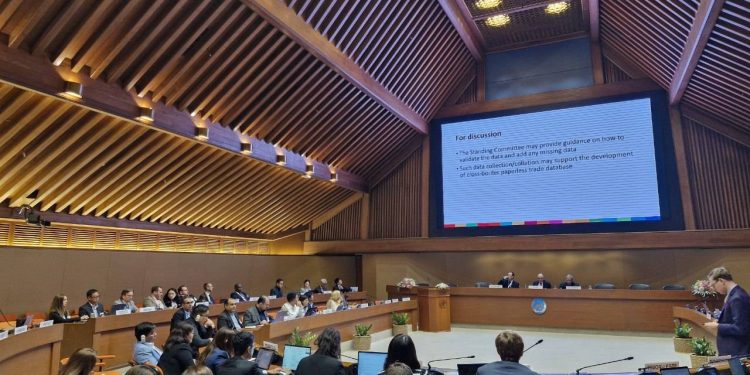 ایران: پیشرو در تجارت بدون کاغذ با استفاده از فناوری و همکاری